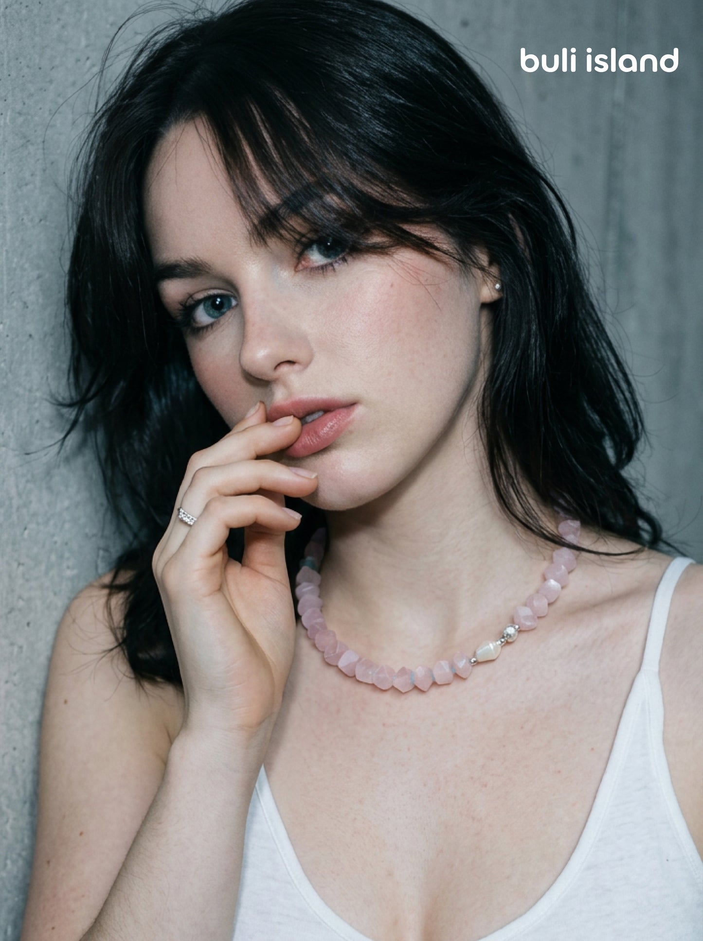 Rose Quartz Blend · Blush — Hands-Free Chain