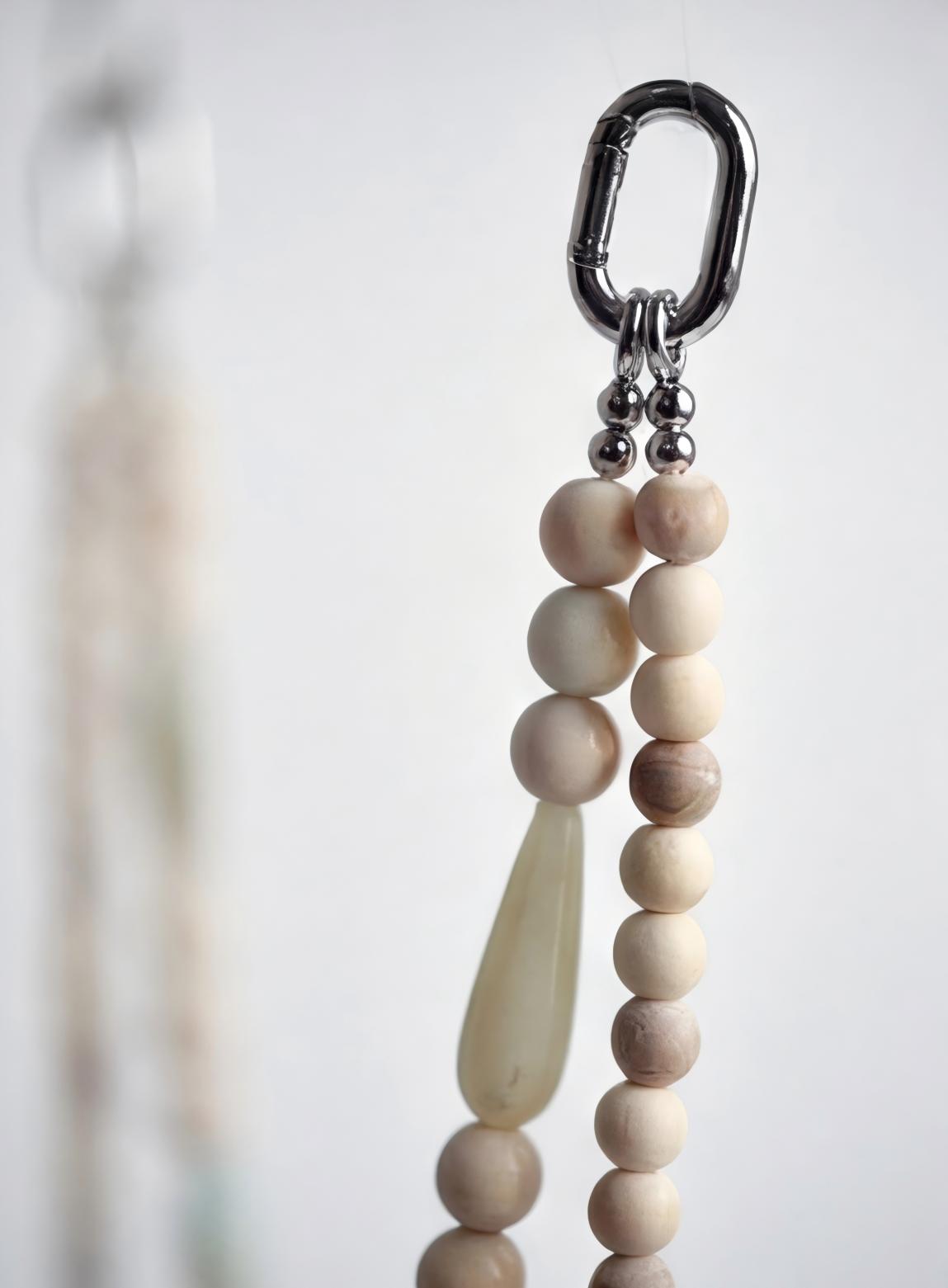 Sand Jasper · Warm Sand — Hands-Free Chain